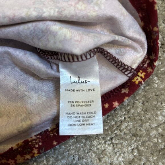 NWT Lulu's Women's Floral Long Sleeve Mock Neck Top Burgundy Size Large #239 - Picture 10 of 10